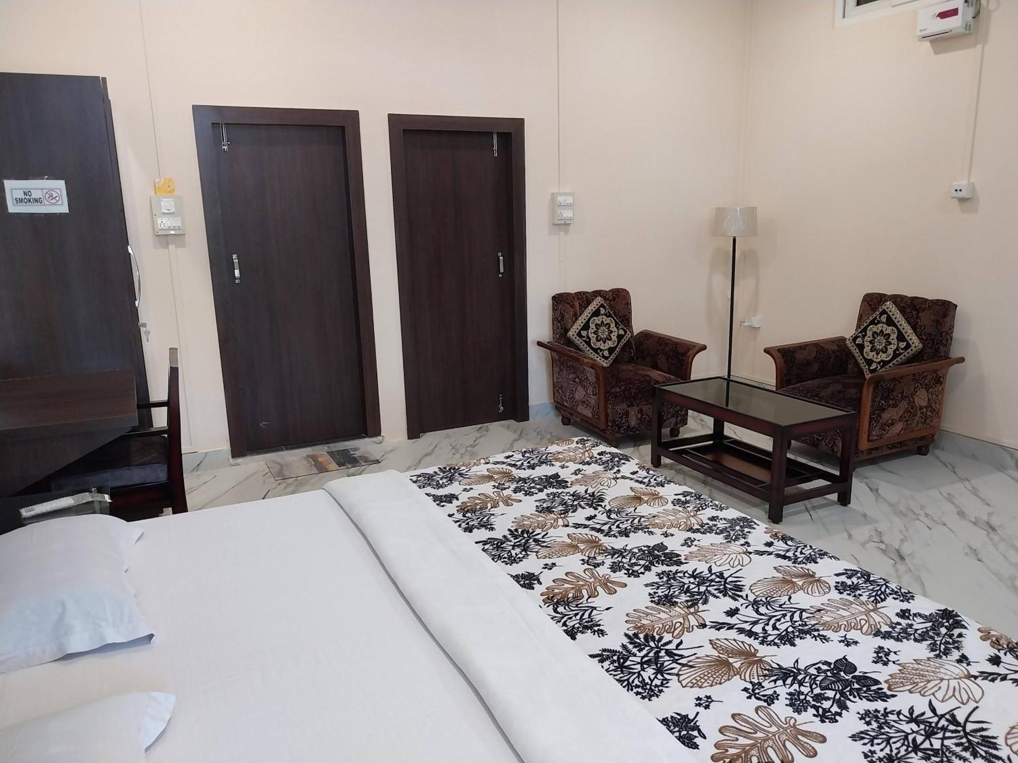 Appartement Bononi à Jorhāt Extérieur photo